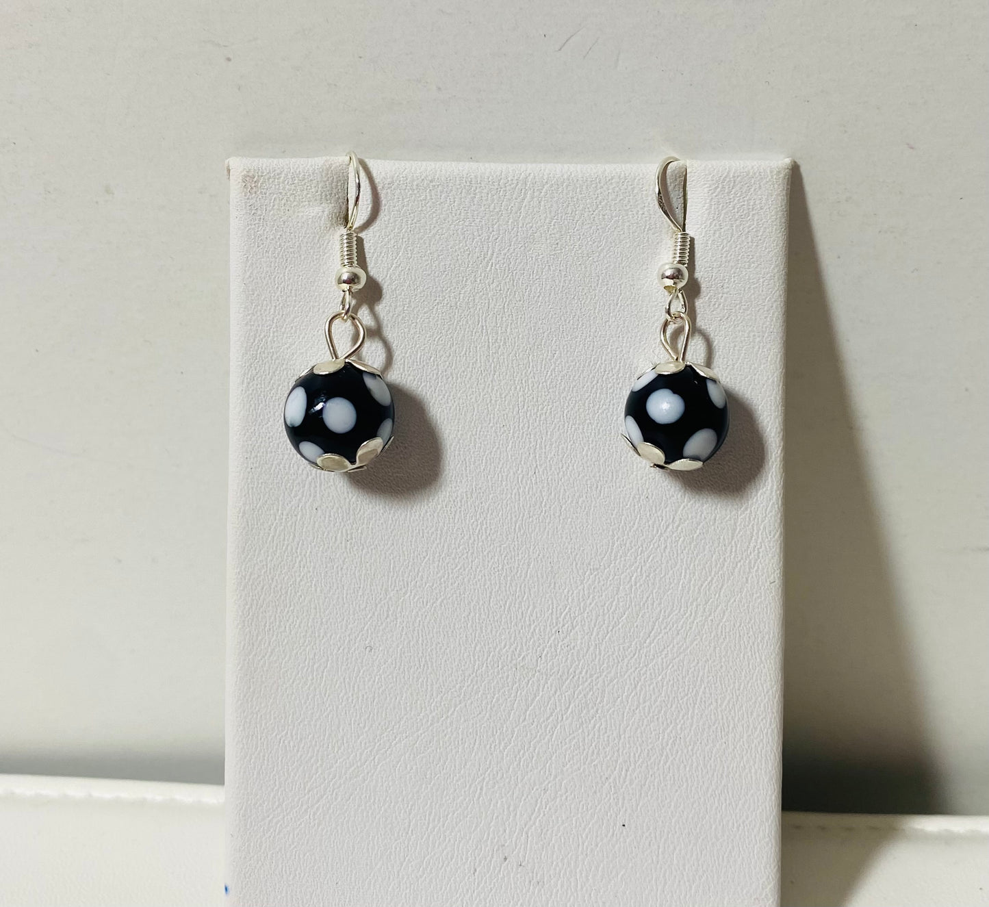 Ball contadiojo drop earrings