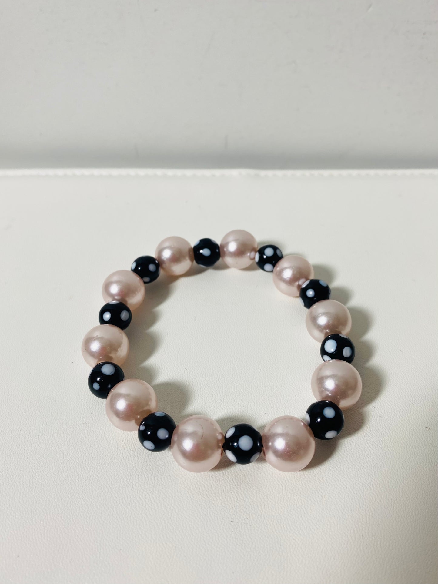 Pink contadiojo bracelet