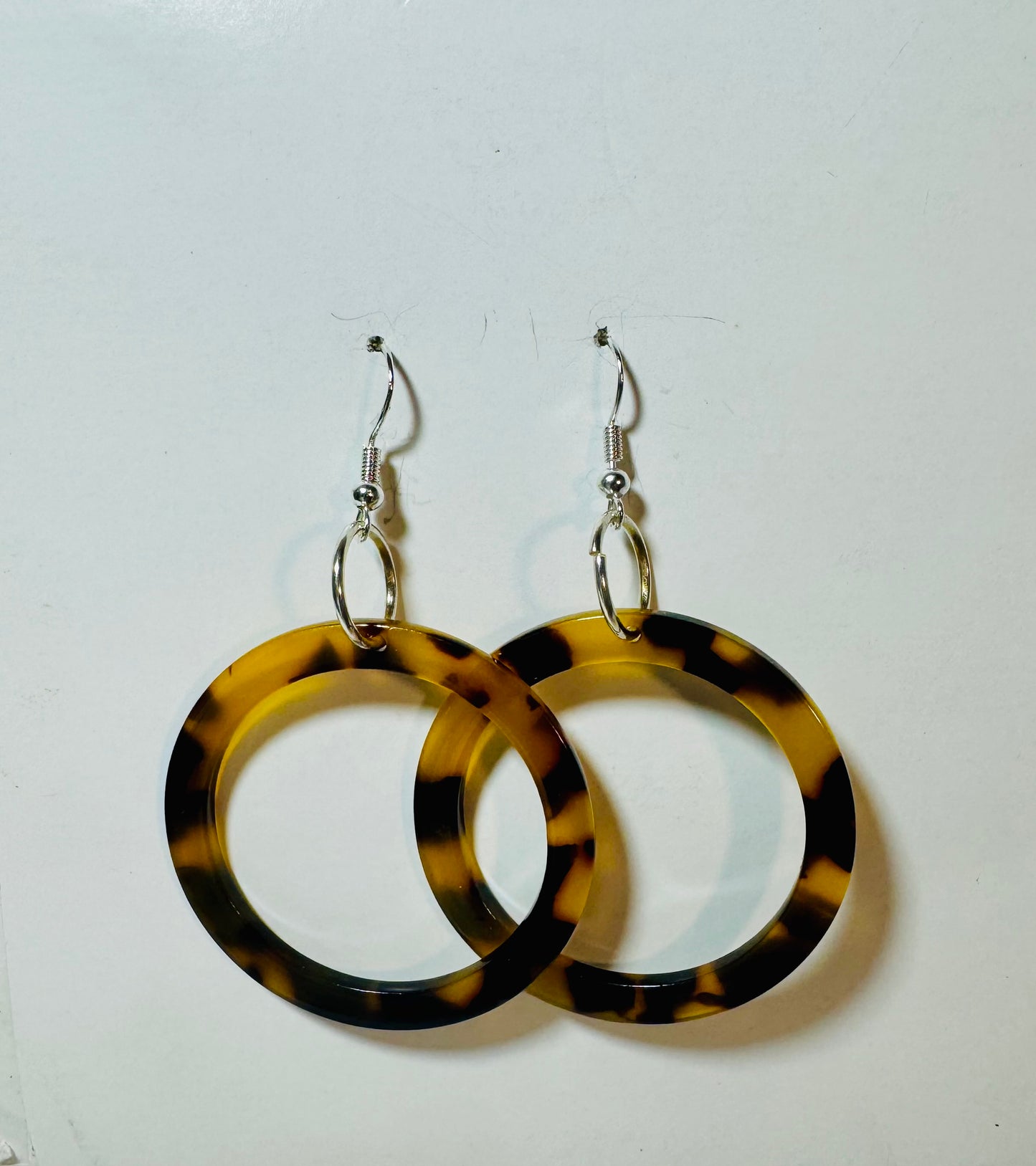 Tortoise shell hoop earrings